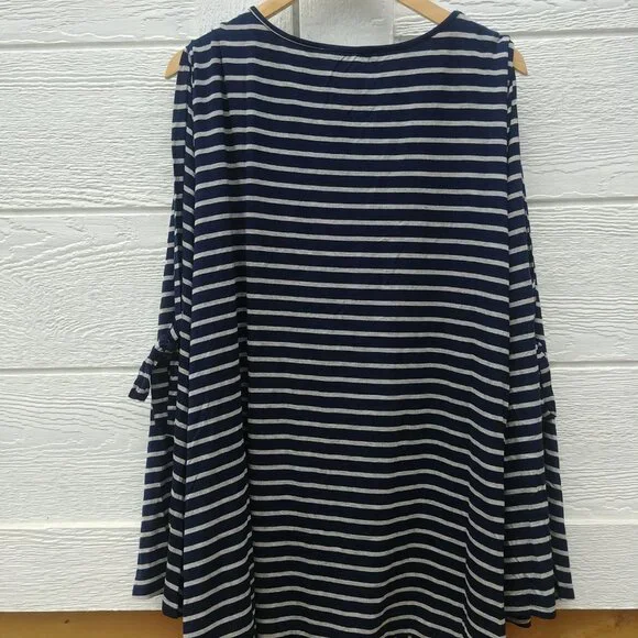 Weekend Suzanne Betro navy blue stripes open bow sleeve stretchy top blo… - Picture 3 of 14